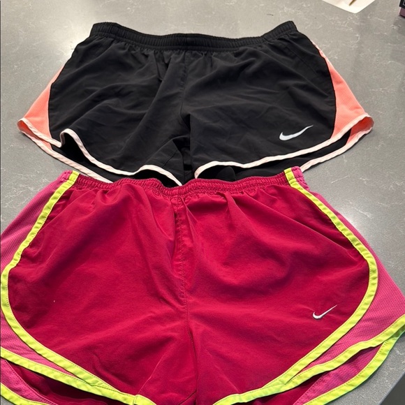 Nike Women's Red and Black Athletic Shorts Bundle - Picture 2 of 4
